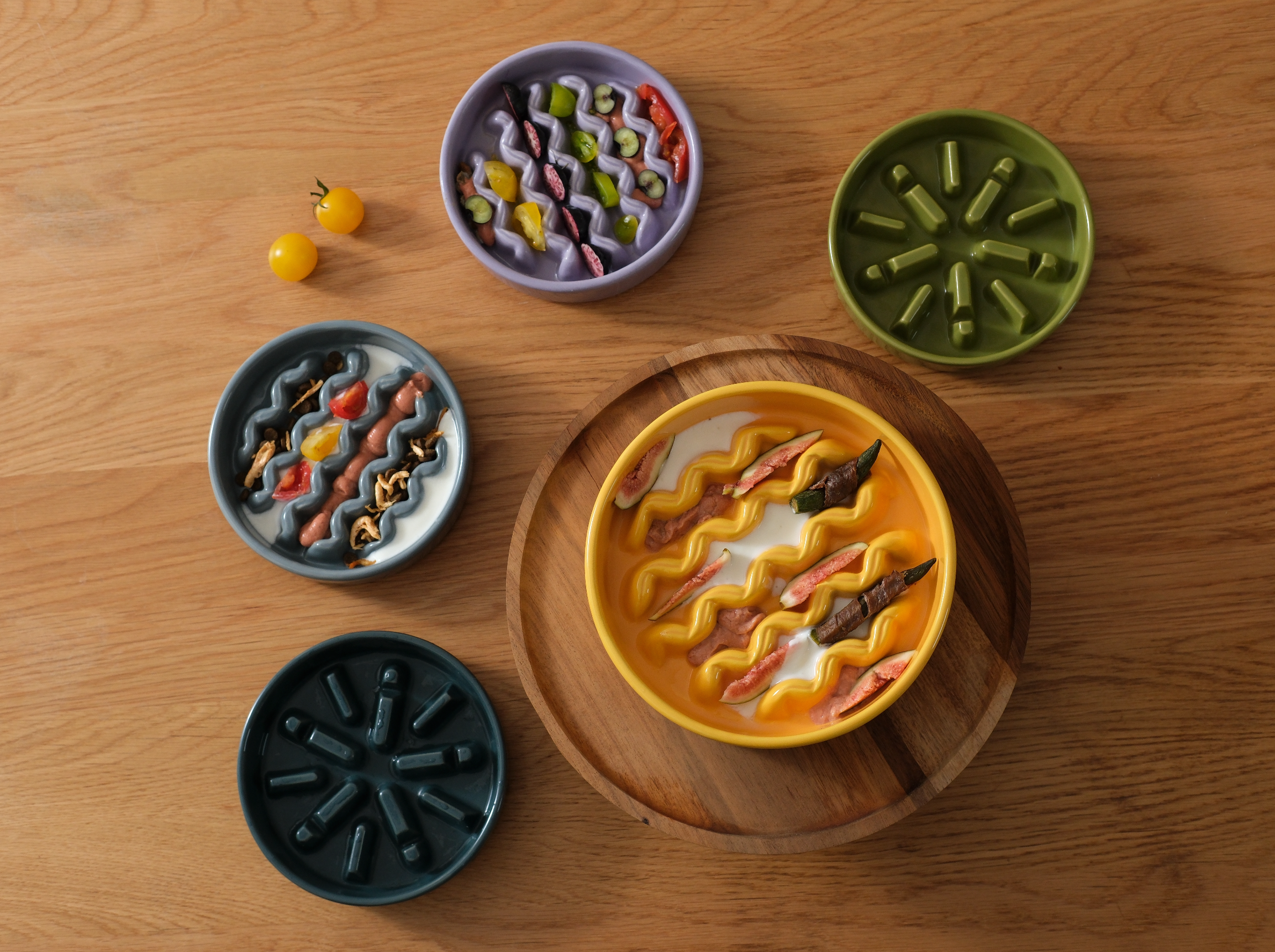 Macaroni Pattern Slow Feeder Bowl